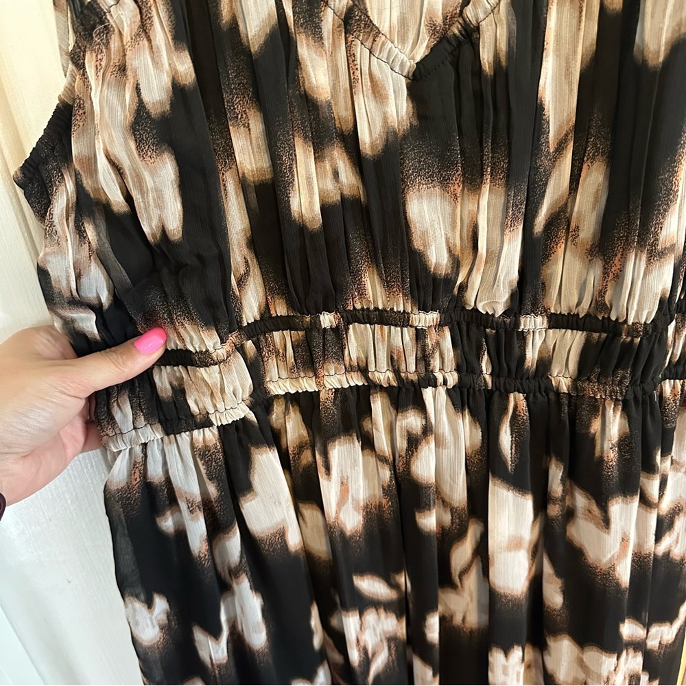 ✨ Host Pick ✨ Old Navy Women’s Maxi Dress - Picture 2 of 5